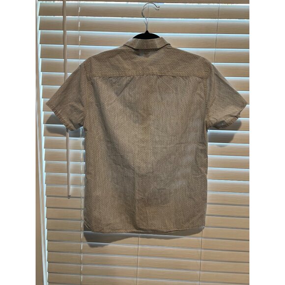 Artefact Short Sleeve Button Up - Size S - Picture 4 of 4
